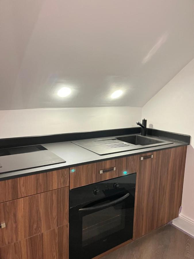 Romain - Appartement A Reims Exterior photo